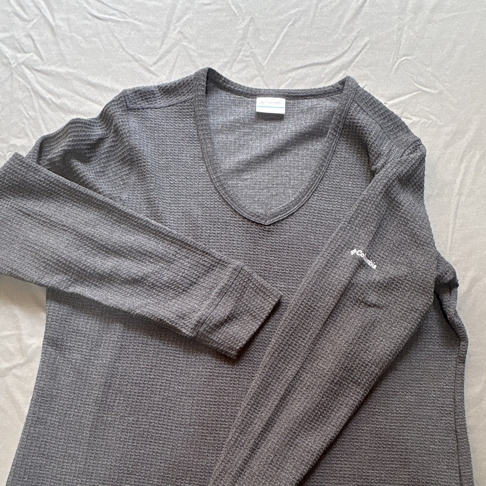 Columbia Waffle Weave Insulating V-Neck Long Sleeve XL